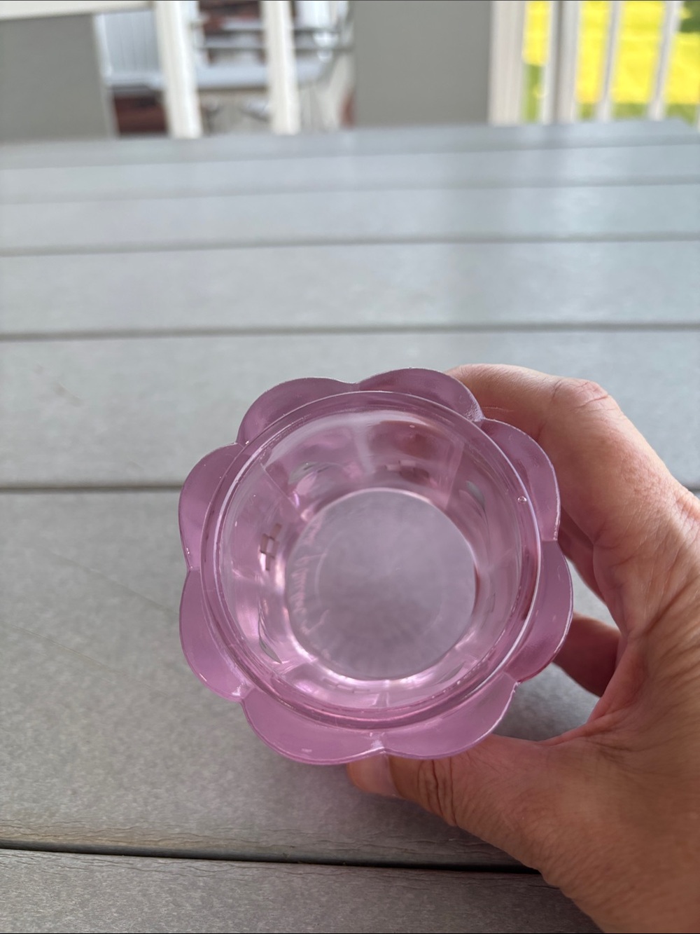 Fenton Pink chiffon Satin Glass with Hand-painted Accents. In excellent cond. - Picture 4 of 9